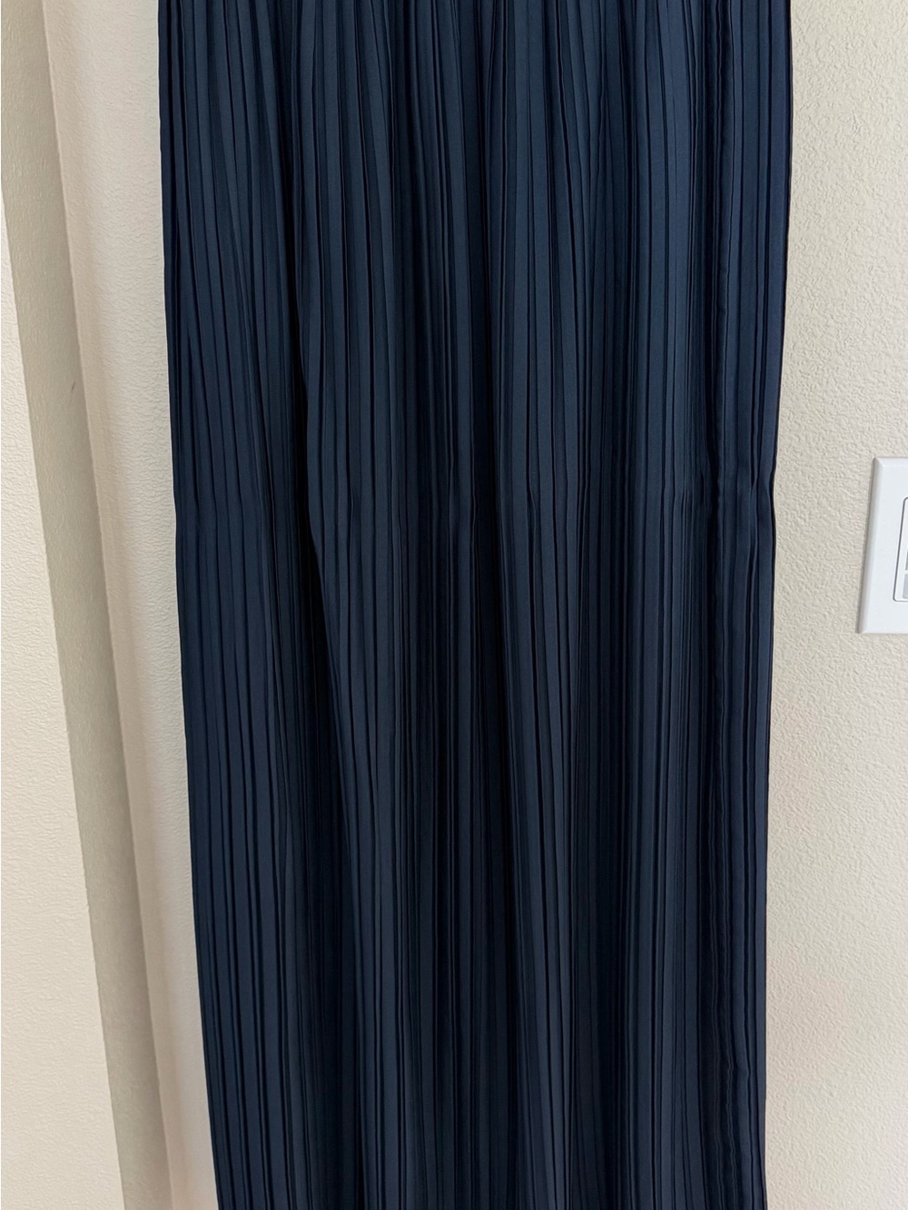 Banana Republic Navy Pleated Maxi Skirt LIKE NEW!!